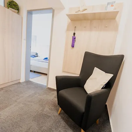 Schoene Aussicht Blau *